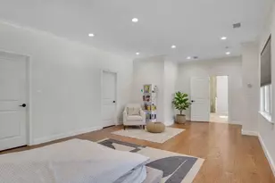 405 Parker St, Newton, MA 02459 - Photo 23