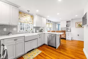 4 Magnolia Terrace, Stoneham, MA 02180 - Photo 11