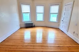 35 Catawba St, Boston, MA 02119 - Photo 9