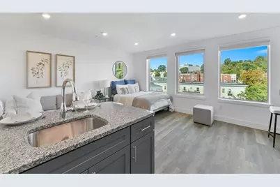 585 Essex St #615, Lynn, MA 01901 - Photo 3