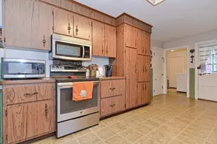 38 Druid Hill Ave E, Randolph, MA 02368 - Photo 33