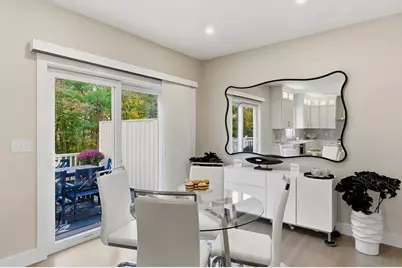 16 Elise Avenue #8, Londonderry, NH 03053 - Photo 5