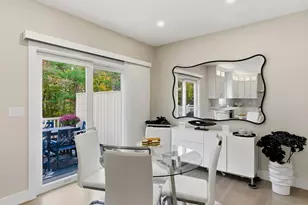 16 Elise Ave, Londonderry, NH 03053 - Photo 5