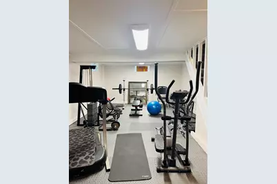 649 Stafford Rd, Fall River, MA 02721 - Photo 15