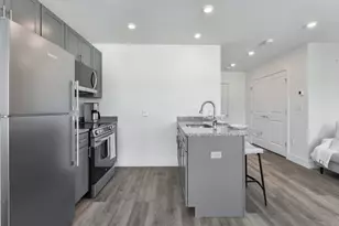 585 Essex St, Lynn, MA 01901 - Photo 5