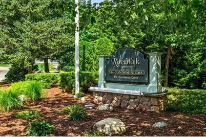 65 Hawthorne Drive #316, Bedford, NH 03110 - Photo 3