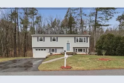 8 Stoneybrook Drive, Sturbridge, MA 01566 - Photo 1