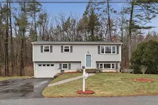 8 Stoneybrook Dr, Sturbridge, MA 01566 - Photo 1