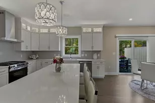 18 Elise Ave, Londonderry, NH 03053 - Photo 17