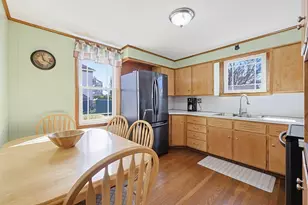 1417 Globe St, Fall River, MA 02721 - Photo 15