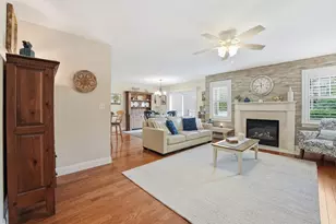 517 Ideal Ln, Ludlow, MA 01056 - Photo 3