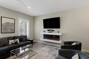 32 Elise Ave, Londonderry, NH 03053 - Photo 21