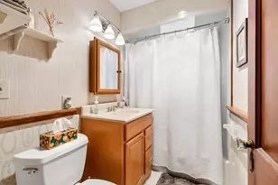 2123 7th St, Medford, MA 02155 - Photo 17