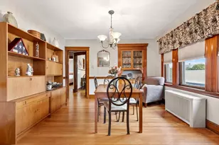 2123 7th St, Medford, MA 02155 - Photo 9