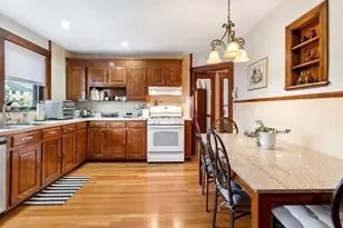 2123 7th St, Medford, MA 02155 - Photo 11