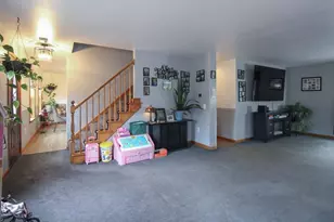 261 Greenwich Rd, Ware, MA 01082 - Photo 15