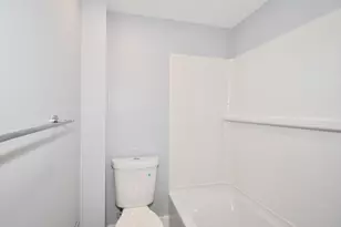 30 Day St, West Springfield, MA 01089 - Photo 15