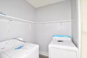 30 Day St, West Springfield, MA 01089 - Photo 17