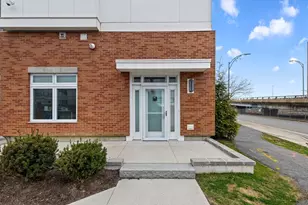 60 Cross St E, Somerville, MA 02143 - Photo 19