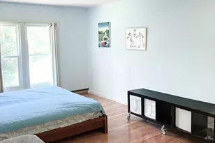 23 Randolph Pl, Northampton, MA 01060 - Photo 9