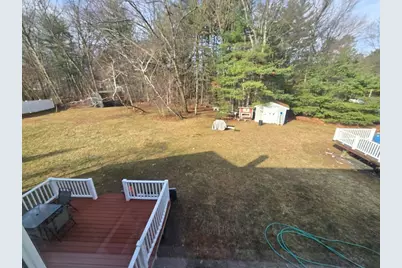 20 Farm Pond Rd, Dracut, MA 01826 - Photo 5