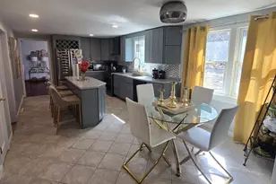 20 Farm Pond Rd, Dracut, MA 01826 - Photo 11