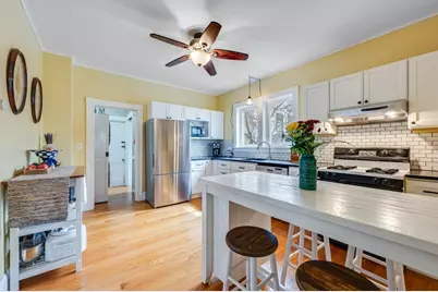 6 Pinedale Rd #1, Boston, MA 02131 - Photo 5