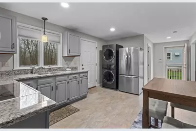 16 Flint Pond Rd, Worcester, MA 01604 - Photo 15