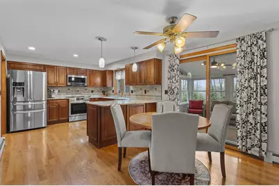 16 Flint Pond Rd, Worcester, MA 01604 - Photo 13