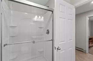 16 Flint Pond Rd, Worcester, MA 01604 - Photo 23