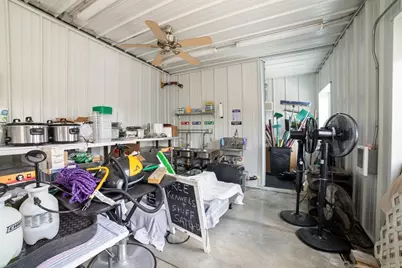 102 Grove St, Chicopee, MA 01020 - Photo 21