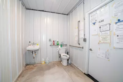 102 Grove St, Chicopee, MA 01020 - Photo 13