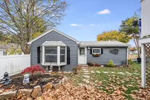 95 Wheeler St, Gloucester, MA 01930 - Photo 3