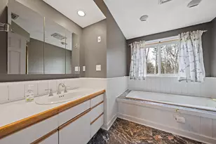 4 Gloria Dr, Mansfield, MA 02048 - Photo 19