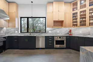 71 Grove St, Brookline, MA 02467 - Photo 21