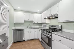 71 Kennedy Dr, Chelmsford, MA 01863 - Photo 9