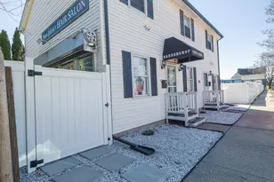 17 Lombard St, Springfield, MA 01105 - Photo 3