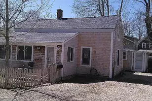 51 Walker St, Falmouth, MA 02540 - Photo 5