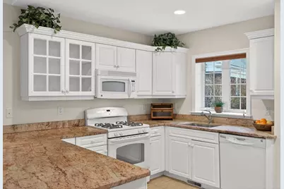 5 Blue Meadow Ct #5, Bourne, MA 02532 - Photo 15