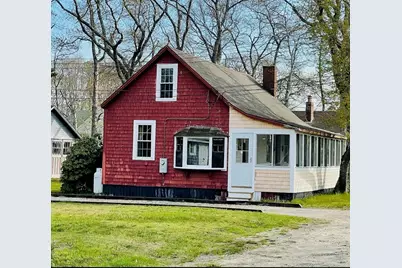 37 Lincoln Hwy, Wareham, MA 02571 - Photo 5