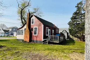 37 Lincoln HWY, Wareham, MA 02571 - Photo 7