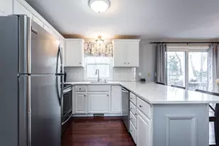 68 Gatsby Dr, Raynham, MA 02767 - Photo 7