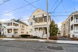 17 Roslyn St, Salem, MA 01970 - Photo 3