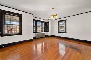 17 Roslyn St, Salem, MA 01970 - Photo 7