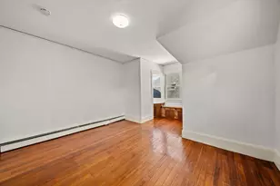 17 Roslyn St, Salem, MA 01970 - Photo 35