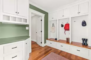 12 Salisbury St, Winchester, MA 01890 - Photo 9