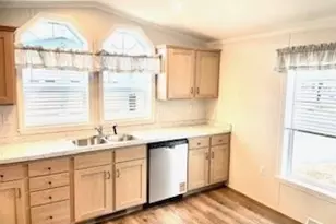 131 Washington St, Foxboro, MA 02035 - Photo 5