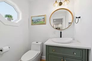 35 Tuckerman St, Boston, MA 02127 - Photo 9