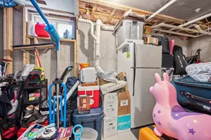 35 Tuckerman St, Boston, MA 02127 - Photo 27