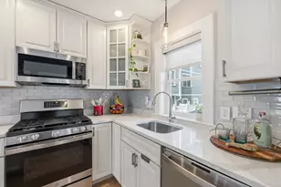 35 Tuckerman St, Boston, MA 02127 - Photo 5